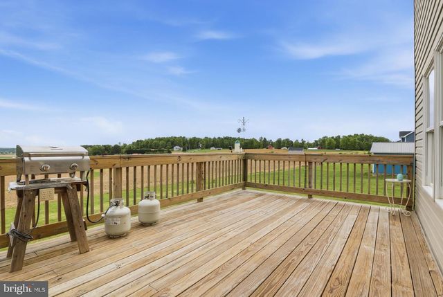 6792 HICKORY RD, Stewartstown, PA 17363
