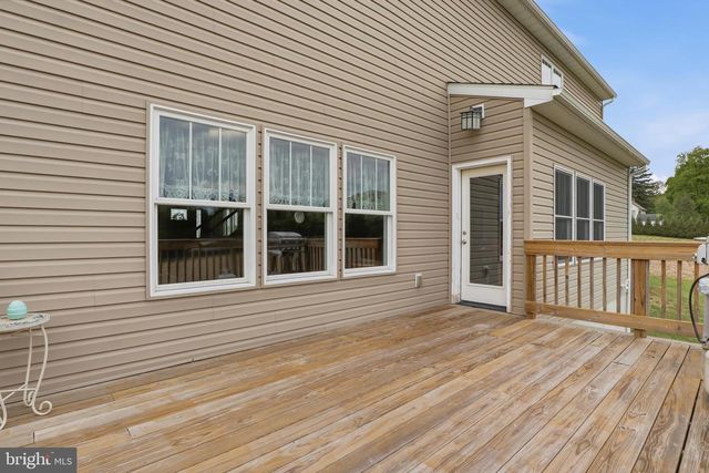 6792 HICKORY RD, Stewartstown, PA 17363