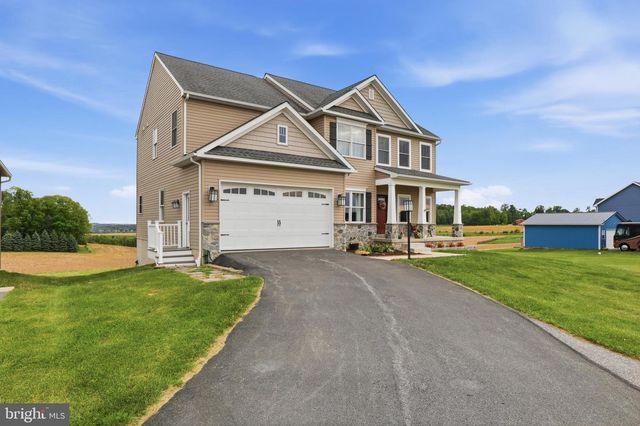 6792 HICKORY RD, Stewartstown, PA 17363