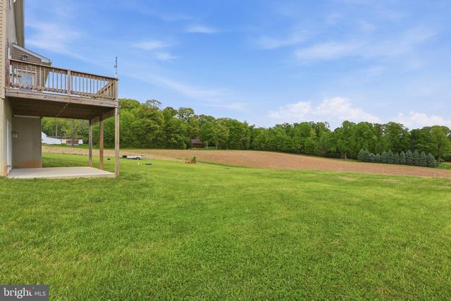 6792 HICKORY RD, Stewartstown, PA 17363