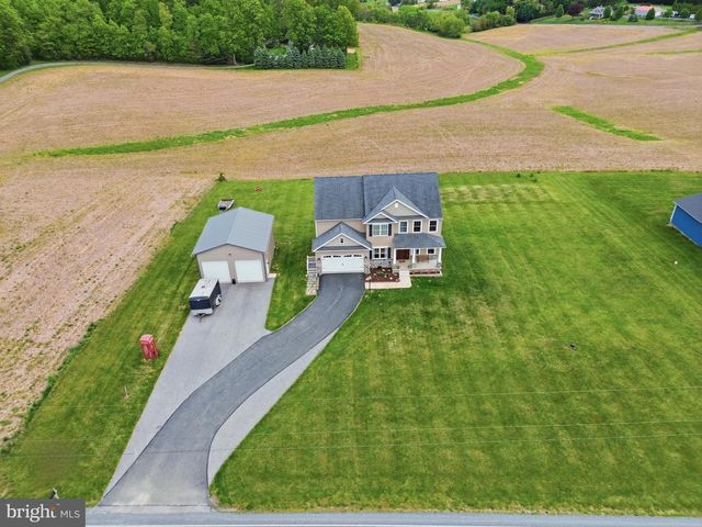 6792 HICKORY RD, Stewartstown, PA 17363