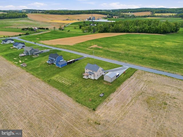 6792 HICKORY RD, Stewartstown, PA 17363