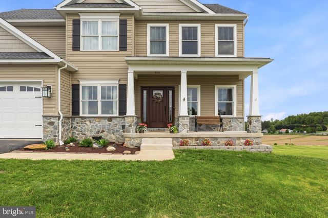 6792 HICKORY RD, Stewartstown, PA 17363