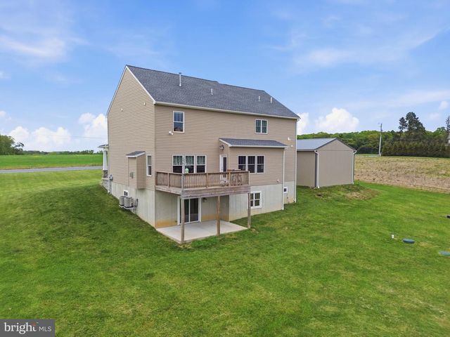6792 HICKORY RD, Stewartstown, PA 17363