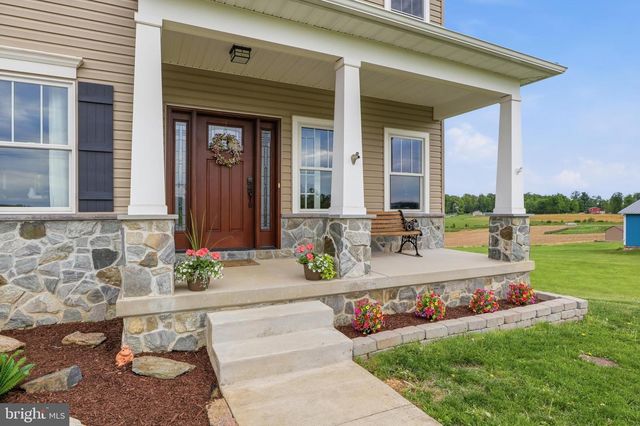 6792 HICKORY RD, Stewartstown, PA 17363