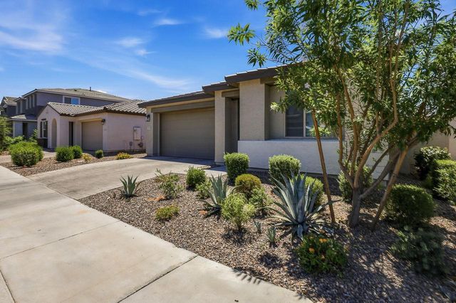 9319 E Sector Drive, Mesa, AZ 85212