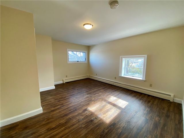 16 Clearview Avenue B, Portsmouth, RI 02871