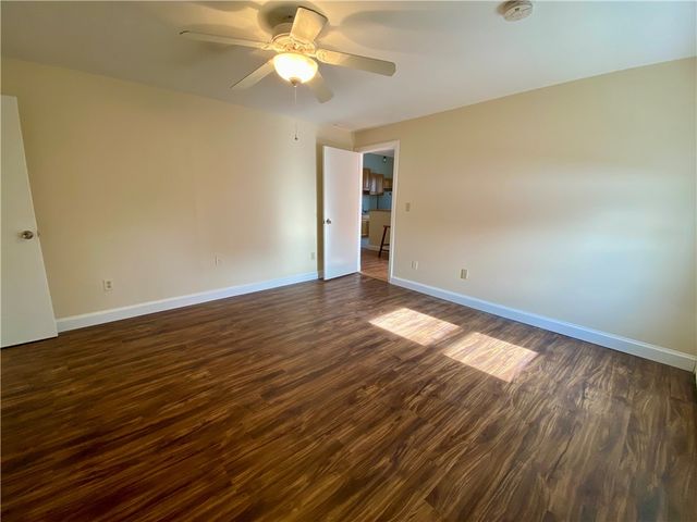 16 Clearview Avenue B, Portsmouth, RI 02871