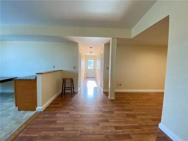 16 Clearview Avenue B, Portsmouth, RI 02871