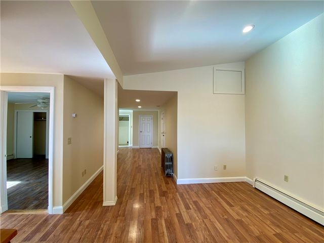 16 Clearview Avenue B, Portsmouth, RI 02871