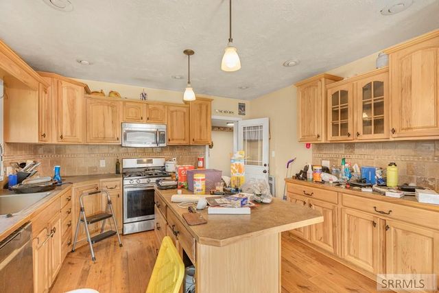 12473 N 5th E, Idaho Falls, ID 83401