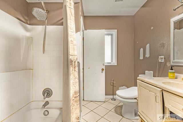 12473 N 5th E, Idaho Falls, ID 83401