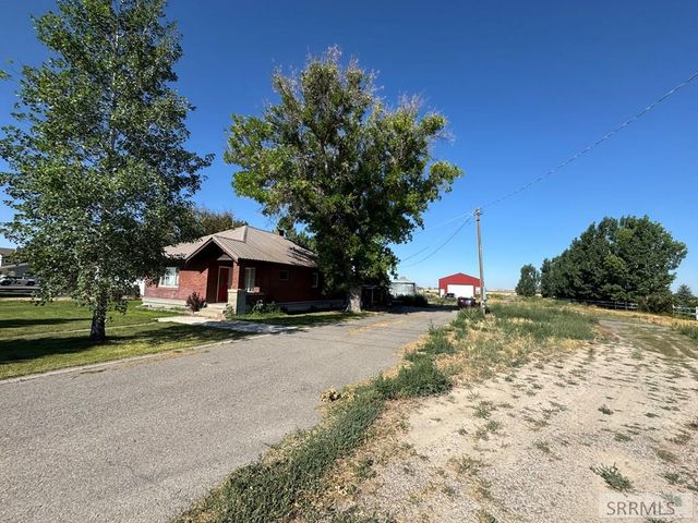 12473 N 5th E, Idaho Falls, ID 83401