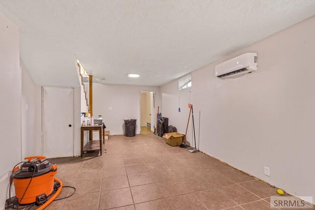 12473 N 5th E, Idaho Falls, ID 83401