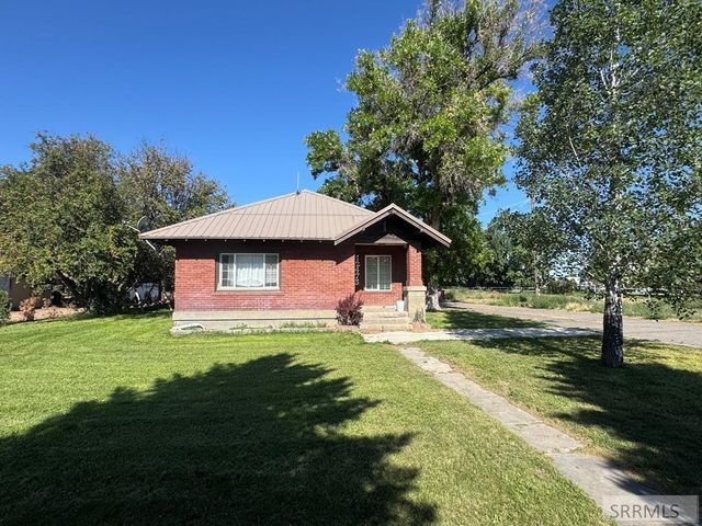 12473 N 5th E, Idaho Falls, ID 83401