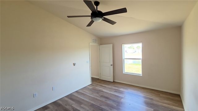 9112 Aegean CIR, Lehigh Acres, FL 33936
