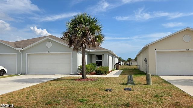 9112 Aegean CIR, Lehigh Acres, FL 33936