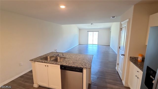 9112 Aegean CIR, Lehigh Acres, FL 33936