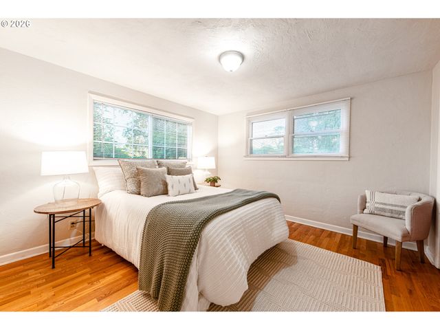 953 FORRESTER Way, Eugene, OR 97401