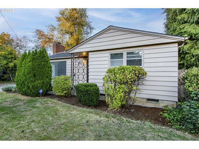 953 FORRESTER Way, Eugene, OR 97401
