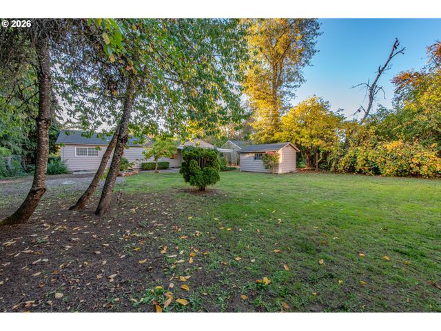953 FORRESTER Way, Eugene, OR 97401