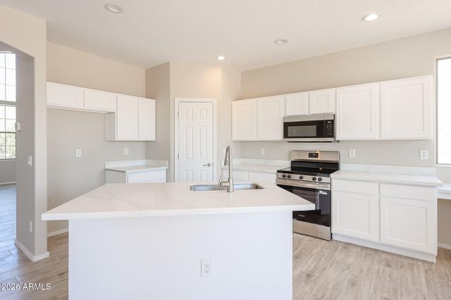 18161 N COOK Drive, Maricopa, AZ 85138