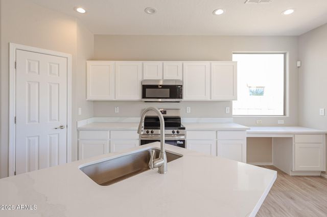 18161 N COOK Drive, Maricopa, AZ 85138