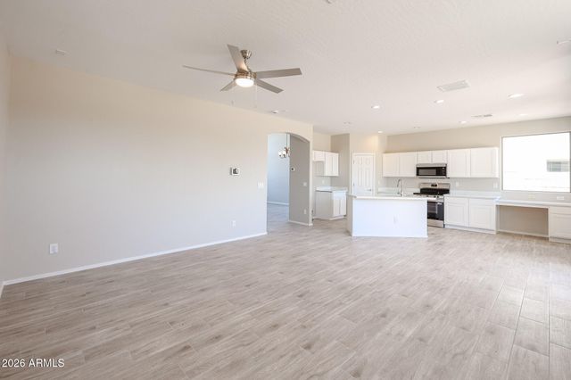 18161 N COOK Drive, Maricopa, AZ 85138