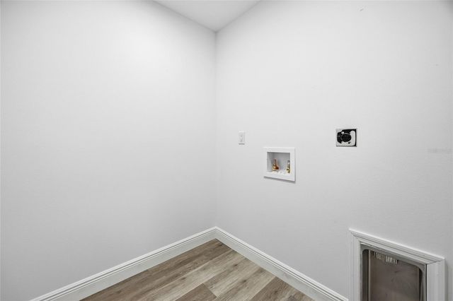 8 SPRING LOOP, Ocala, FL 34472