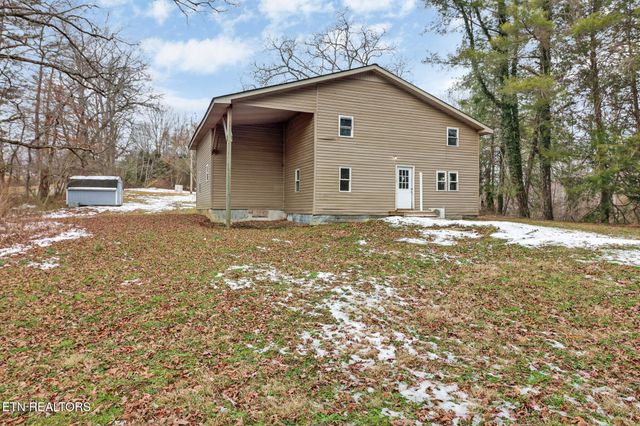 452 White Oak St, Jamestown, TN 38556