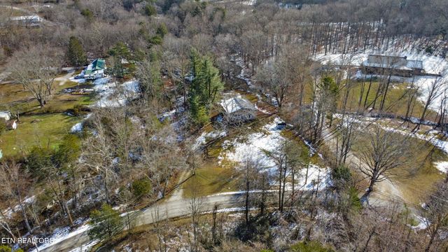 452 White Oak St, Jamestown, TN 38556