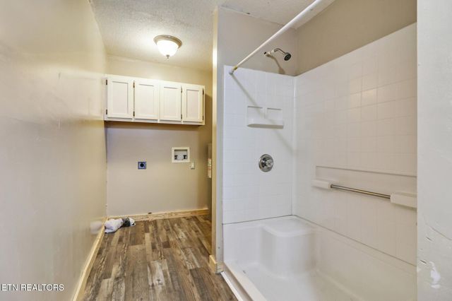 452 White Oak St, Jamestown, TN 38556