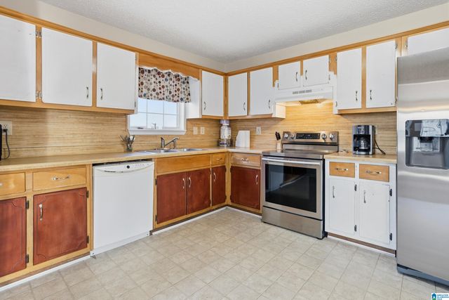 28 WHITE SPRINGS ROAD, Warrior, AL 35180