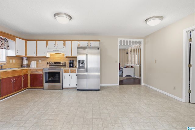 28 WHITE SPRINGS ROAD, Warrior, AL 35180