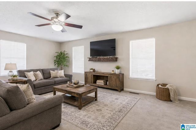 28 WHITE SPRINGS ROAD, Warrior, AL 35180