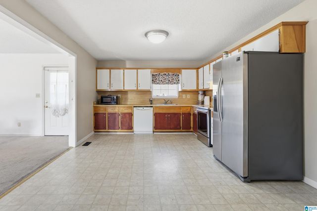 28 WHITE SPRINGS ROAD, Warrior, AL 35180