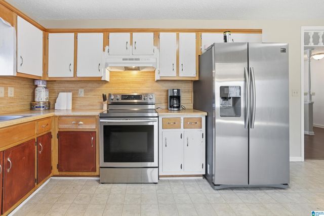 28 WHITE SPRINGS ROAD, Warrior, AL 35180