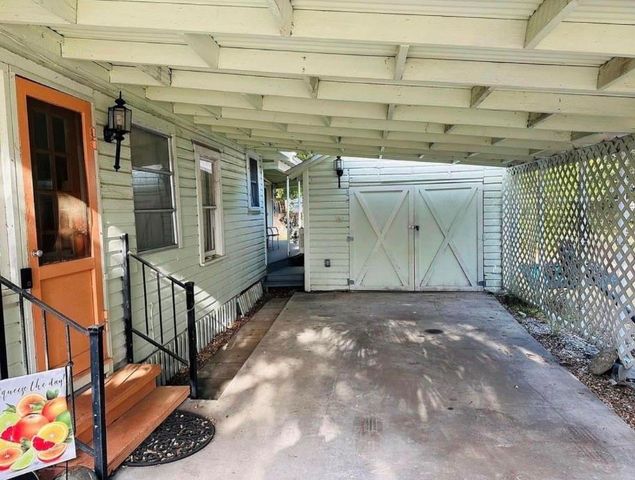 1121 ORANGE AVENUE, Dunedin, FL 34698