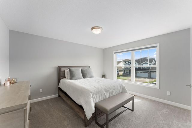 771 Spancil Hill Ridge Drive, Woodbury, MN 55129