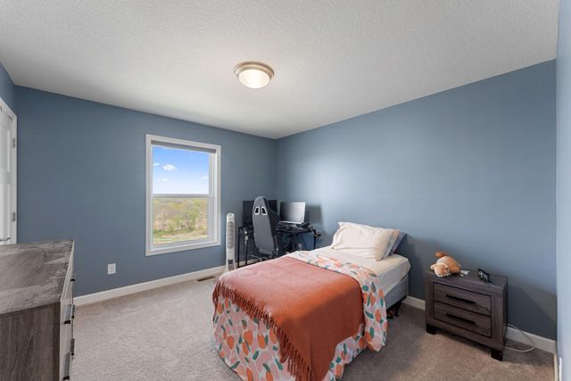 771 Spancil Hill Ridge Drive, Woodbury, MN 55129