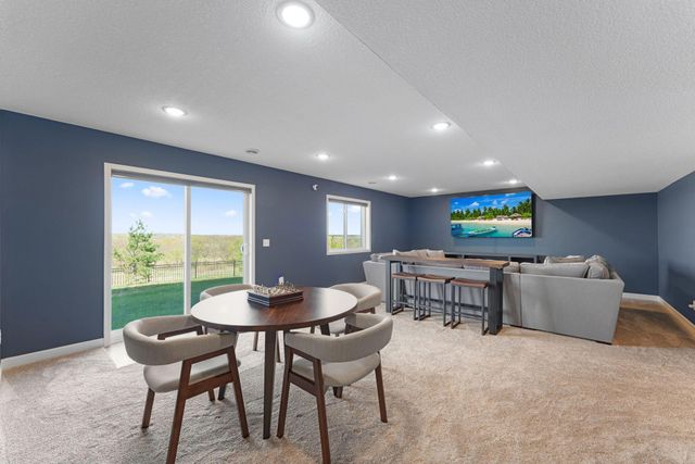 771 Spancil Hill Ridge Drive, Woodbury, MN 55129