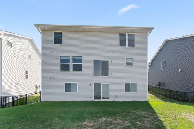 771 Spancil Hill Ridge Drive, Woodbury, MN 55129