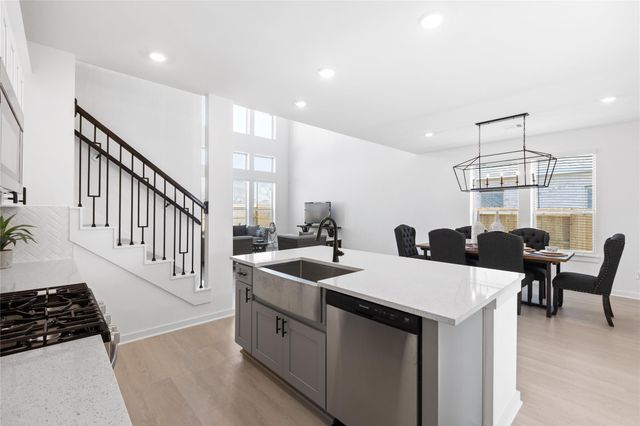 404 Kendall Crest Drive, Alvin, TX 77511