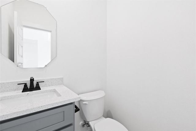 404 Kendall Crest Drive, Alvin, TX 77511