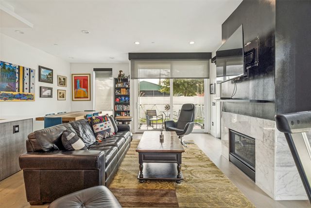 3923 Cole Avenue 102, Dallas, TX 75204