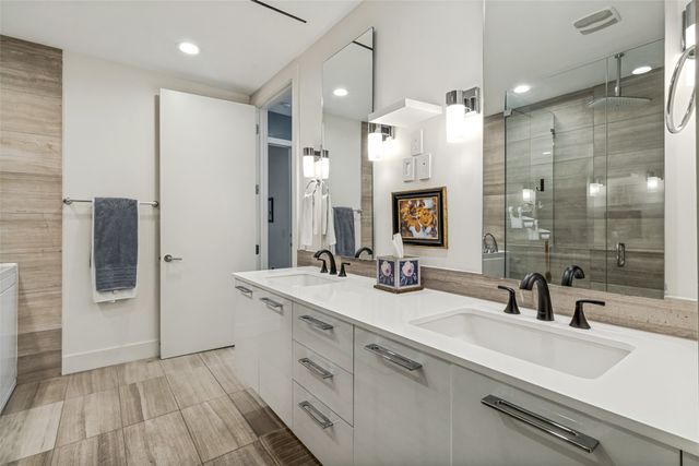 3923 Cole Avenue 102, Dallas, TX 75204
