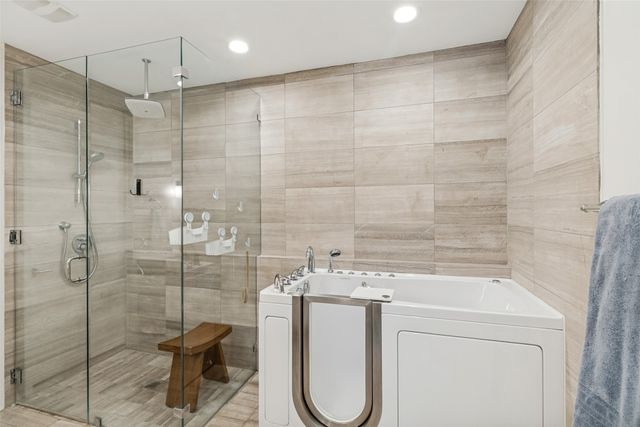 3923 Cole Avenue 102, Dallas, TX 75204