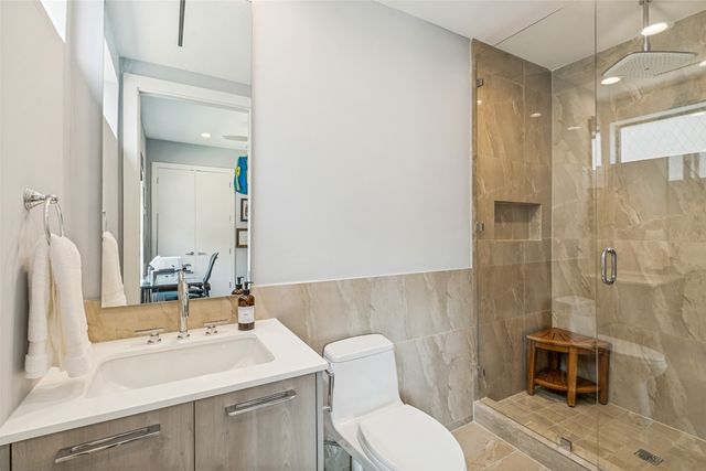 3923 Cole Avenue 102, Dallas, TX 75204