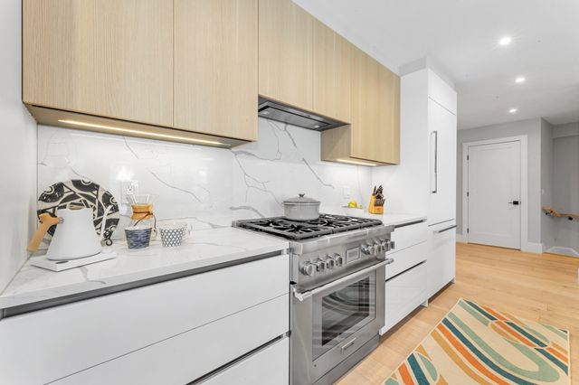 322 Bunker Hill St 3, Boston, MA 02129