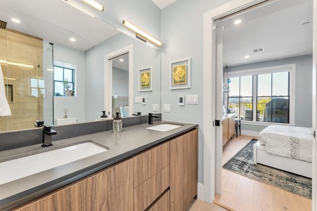 322 Bunker Hill St 3, Boston, MA 02129